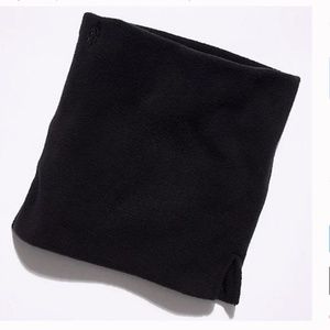 FP MOVEMENT Close To You Tube Scarf Black Gaiter